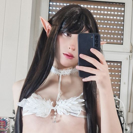 elf cosplay transgirl