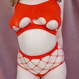 Red netted set