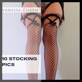 10 sexy pics of me wearing stockings