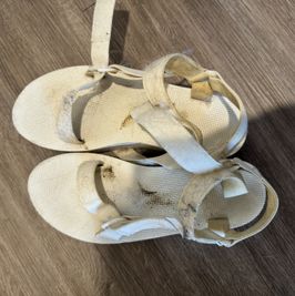 SUPER Dirty White Sandals