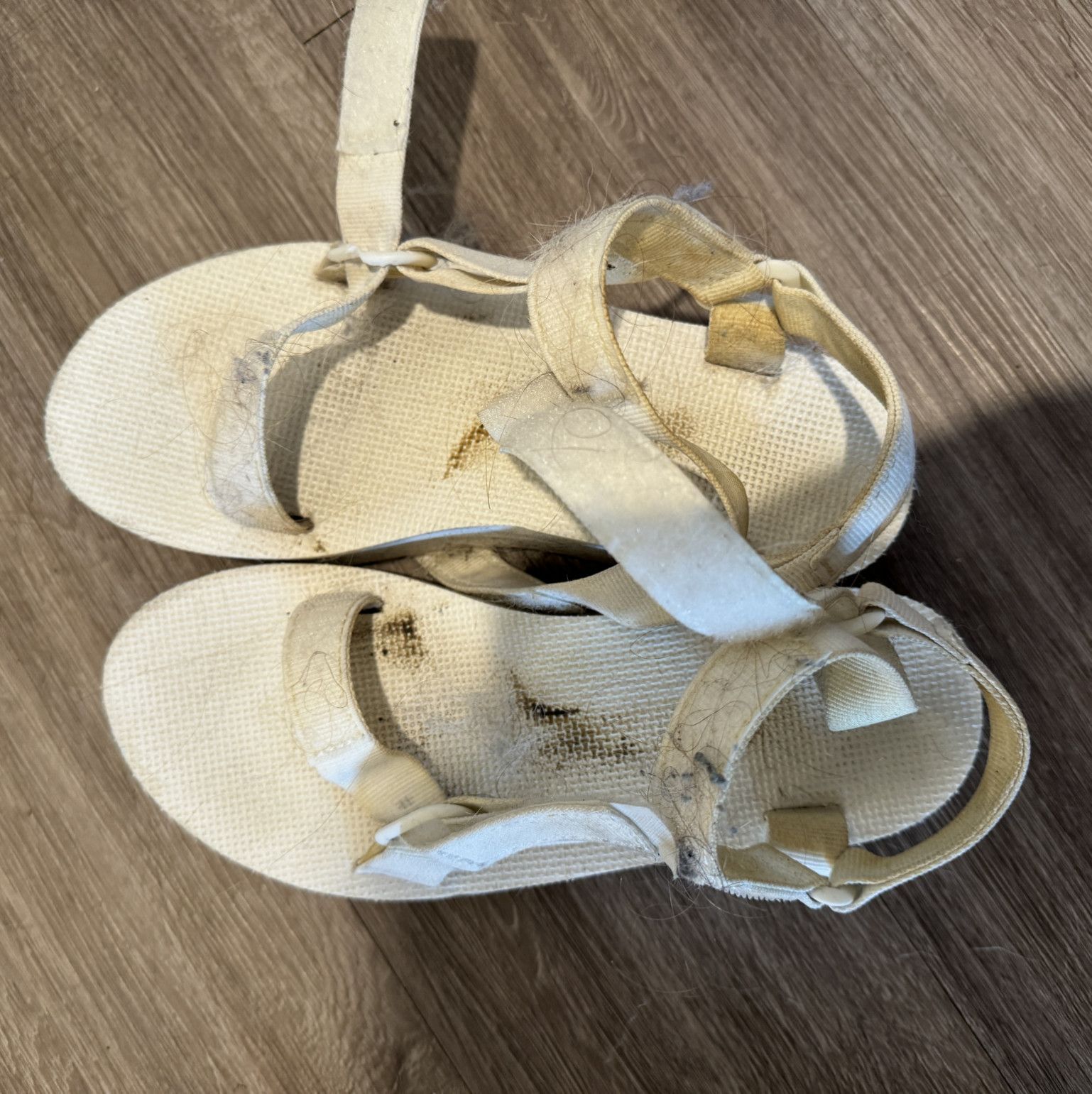 SUPER Dirty White Sandals