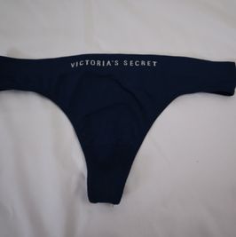 VS Thongs