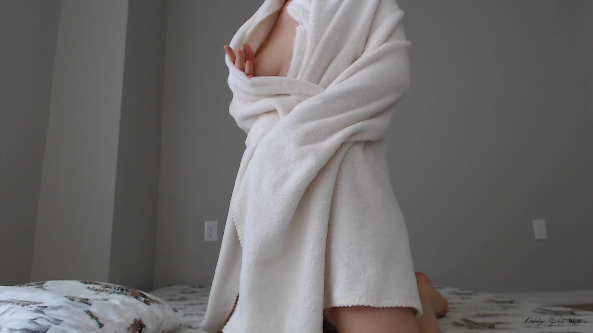 Blanket Strip Tease No Makeup HD