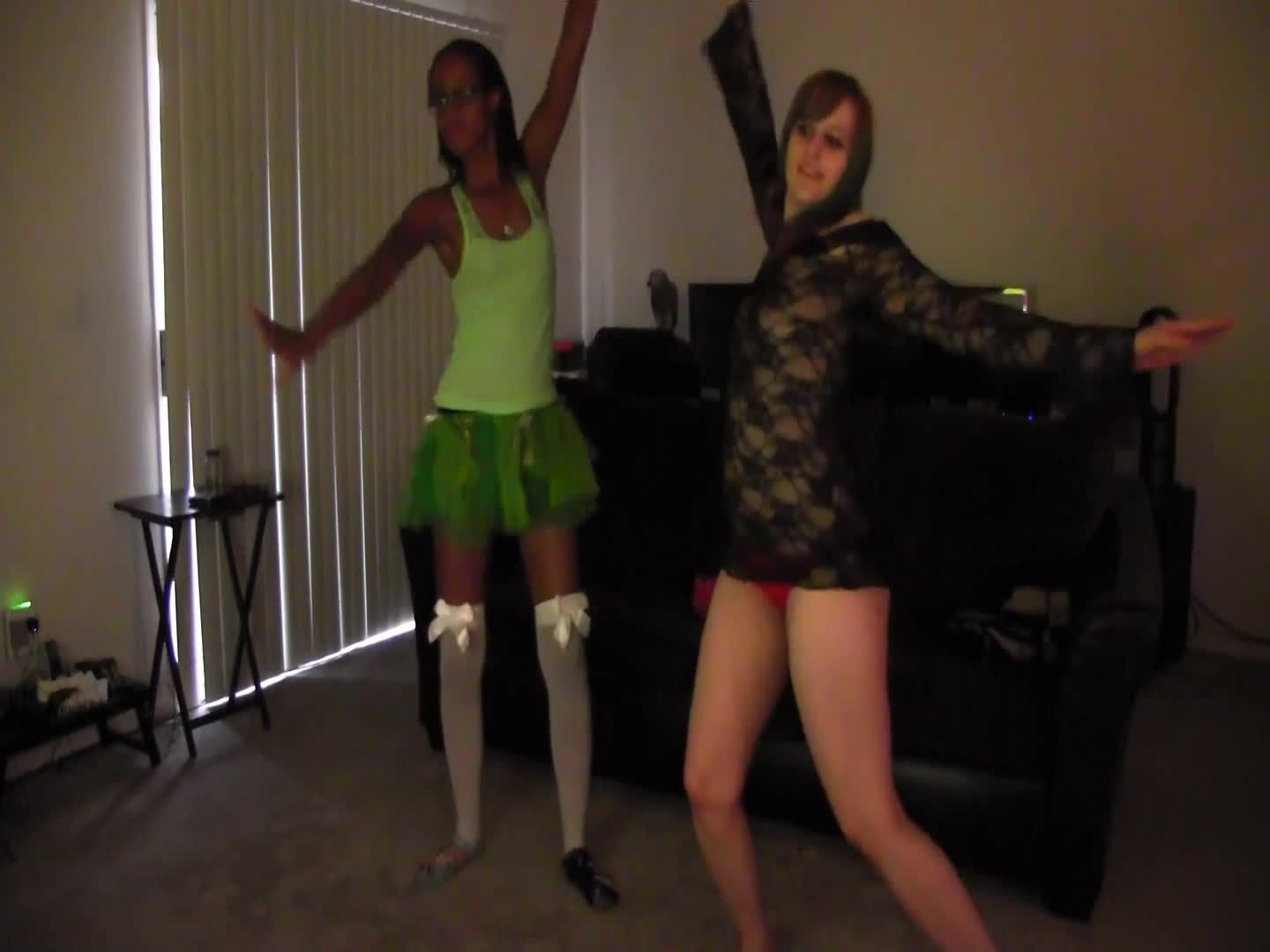 NAKED GirlGirl Dirty Dancing! Just Dance