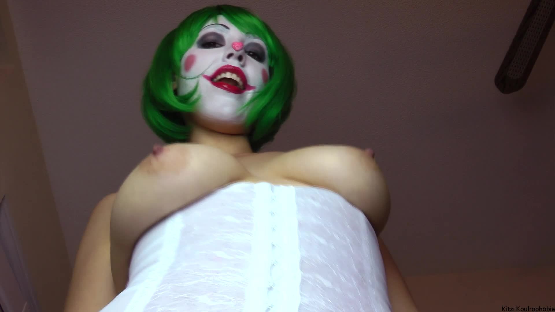 Naughty Clowny Lapdance