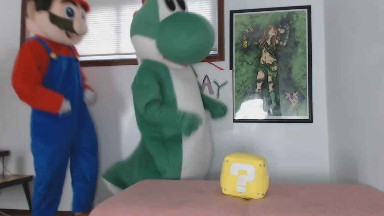 Yoshi gives Mario a BIG 1up! Camshow