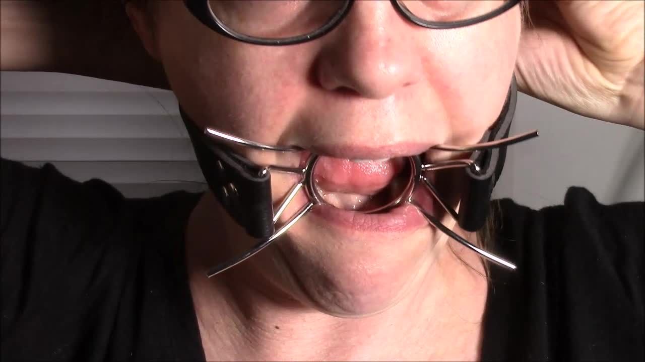 Spider Gag Sexy