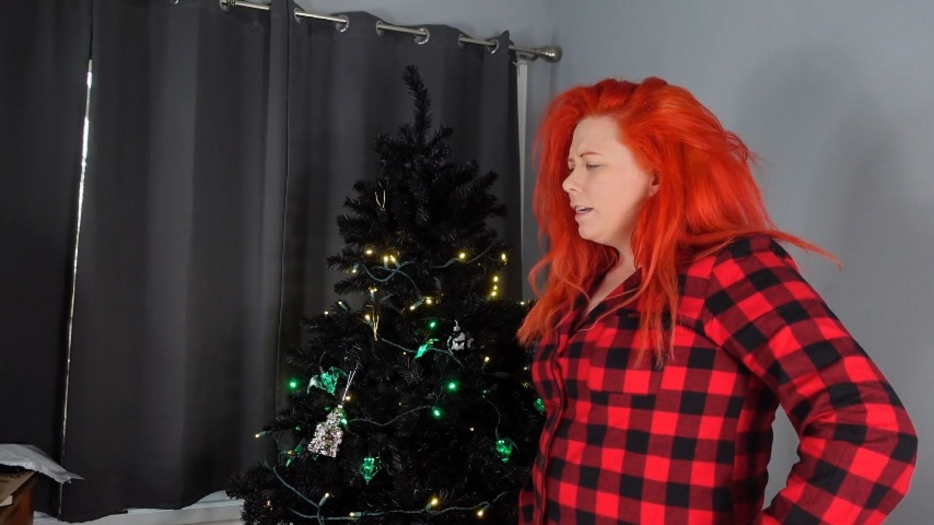 PREVIEW Stepmom Horny Xmas Growth