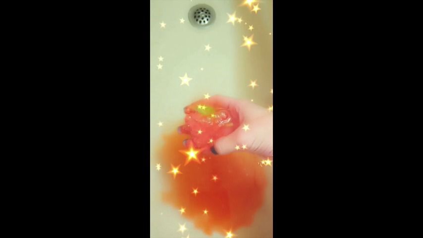 Strawberry Bath Bomb