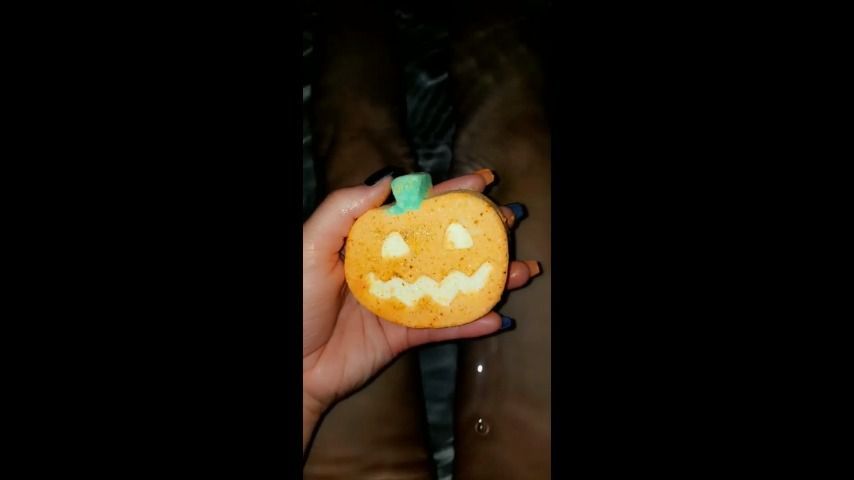 Pumpkin Bath Bomb