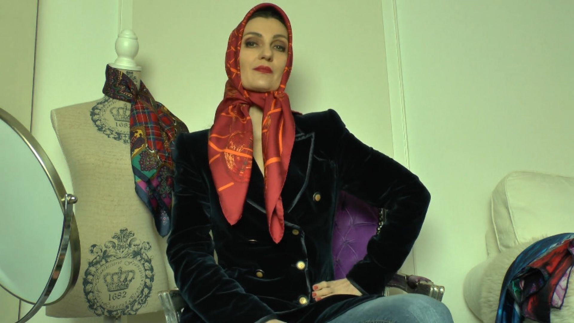 Silk scarves with the dark blue velvet blazer