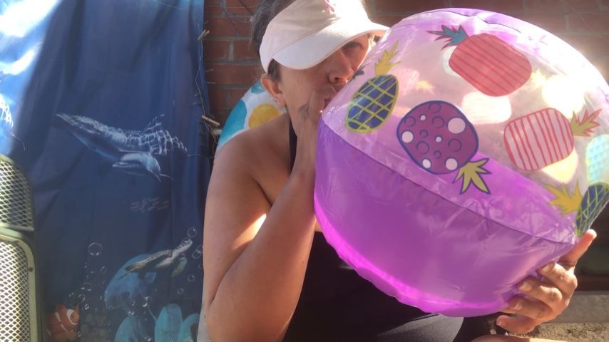 Inflating Purple Pineapple Beachball 521