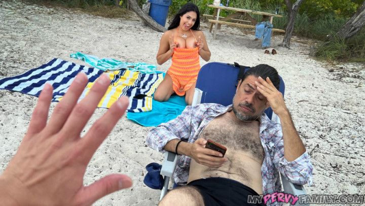 Lame Labor Day Turns Lustful on Public Beach