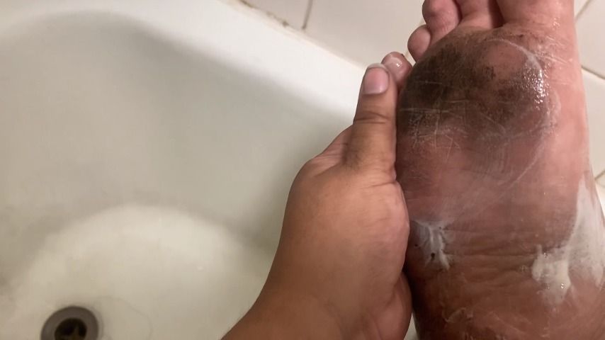 Clean my dirty feet