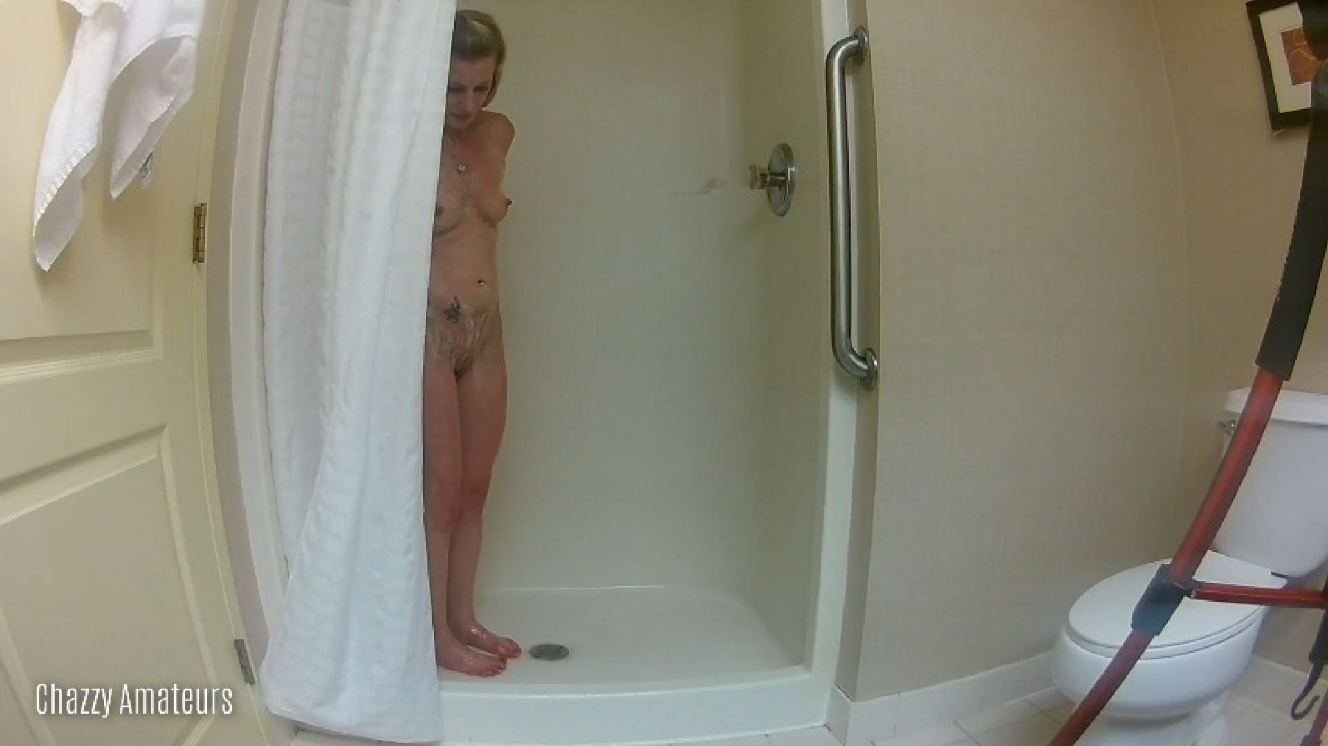 Blondie In The Shower