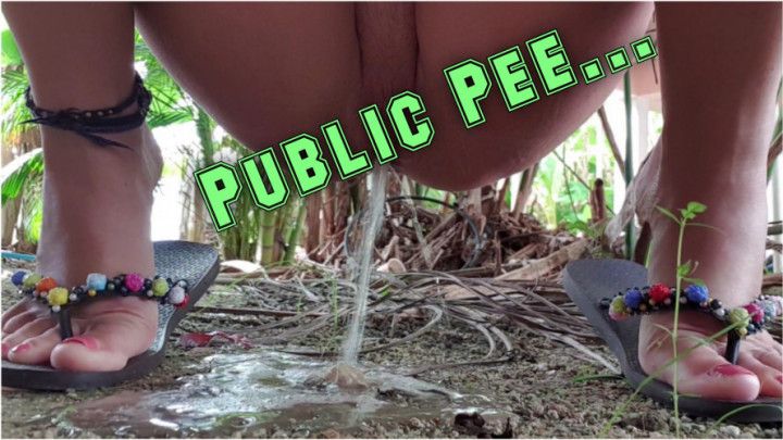 Quick Pee In Public Outdoor