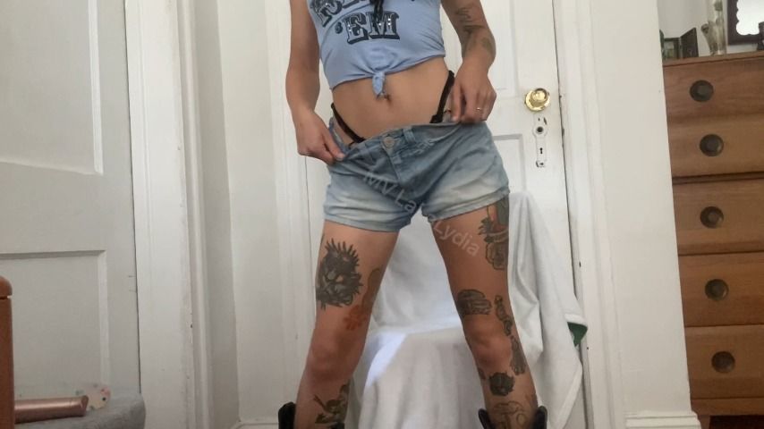 Cowgirl Wants to Cum