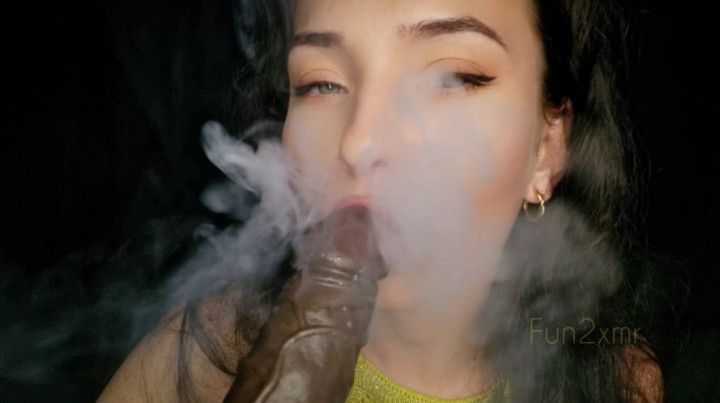 Blowjob seduction and cork smoking : Miss Sara