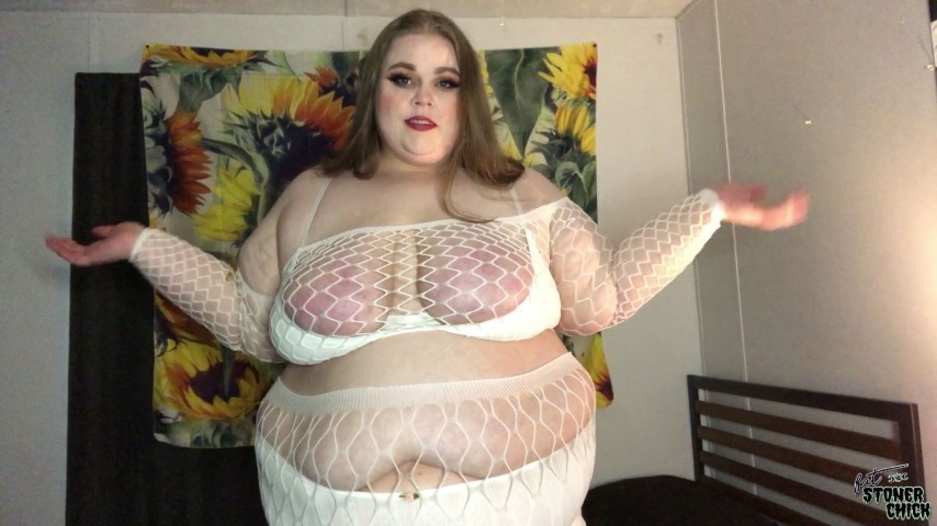 SSBBW Trying on Tight Net Lingerie