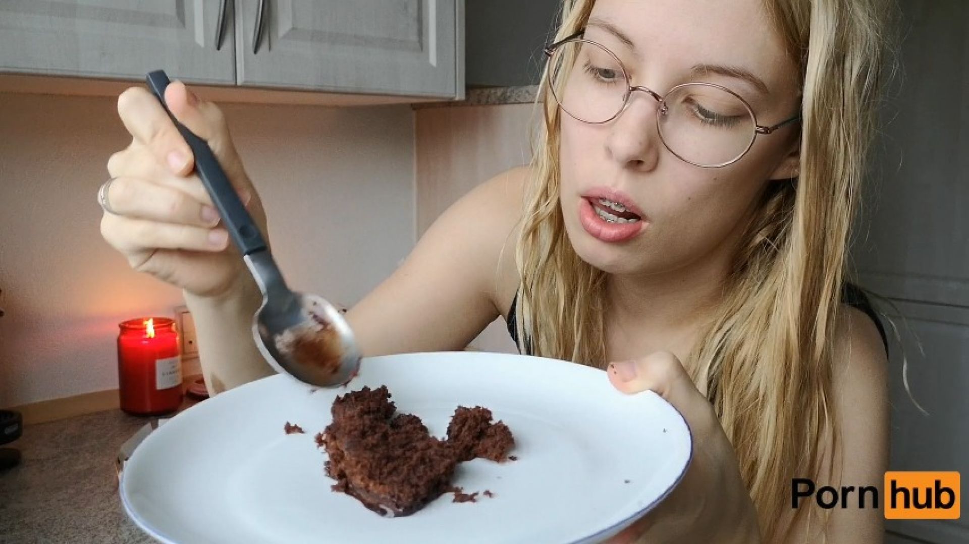 Baking A Pee Cake - MissJenniP