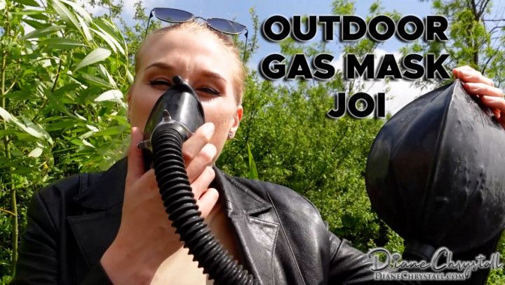 Anesthesia Gas Mask Exhales Outdoor JOI