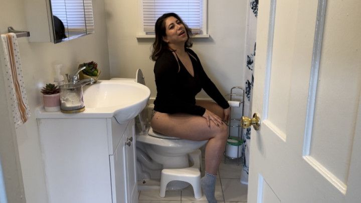 Farting GF on the Toilet