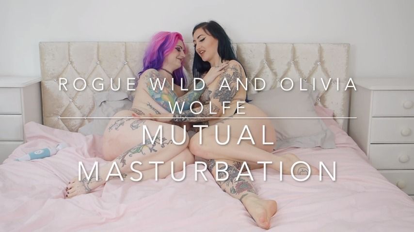 Mutual masturbation with Olivia Wolfe