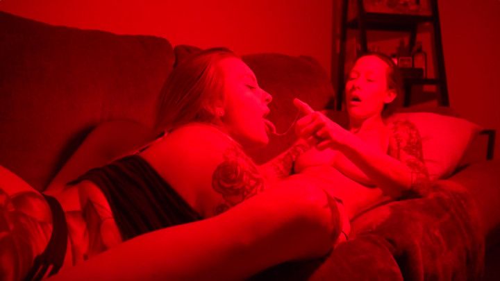 Real Sensual Lesbian Sex In Red Light