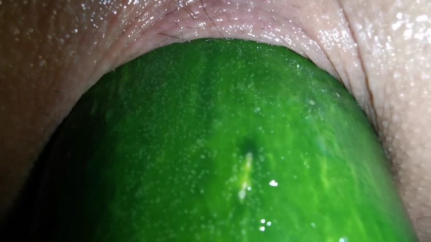 Close up anal cucumber and big gape