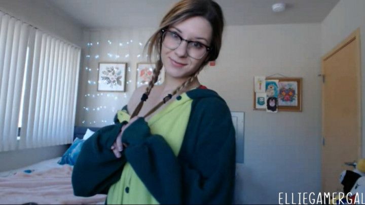 Cute Pigtails and Masturbating