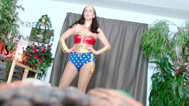 Wonder Woman Cocooned hd