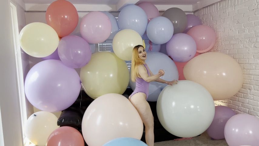 Galas &amp; the Macaron Balloons - HD 1080p