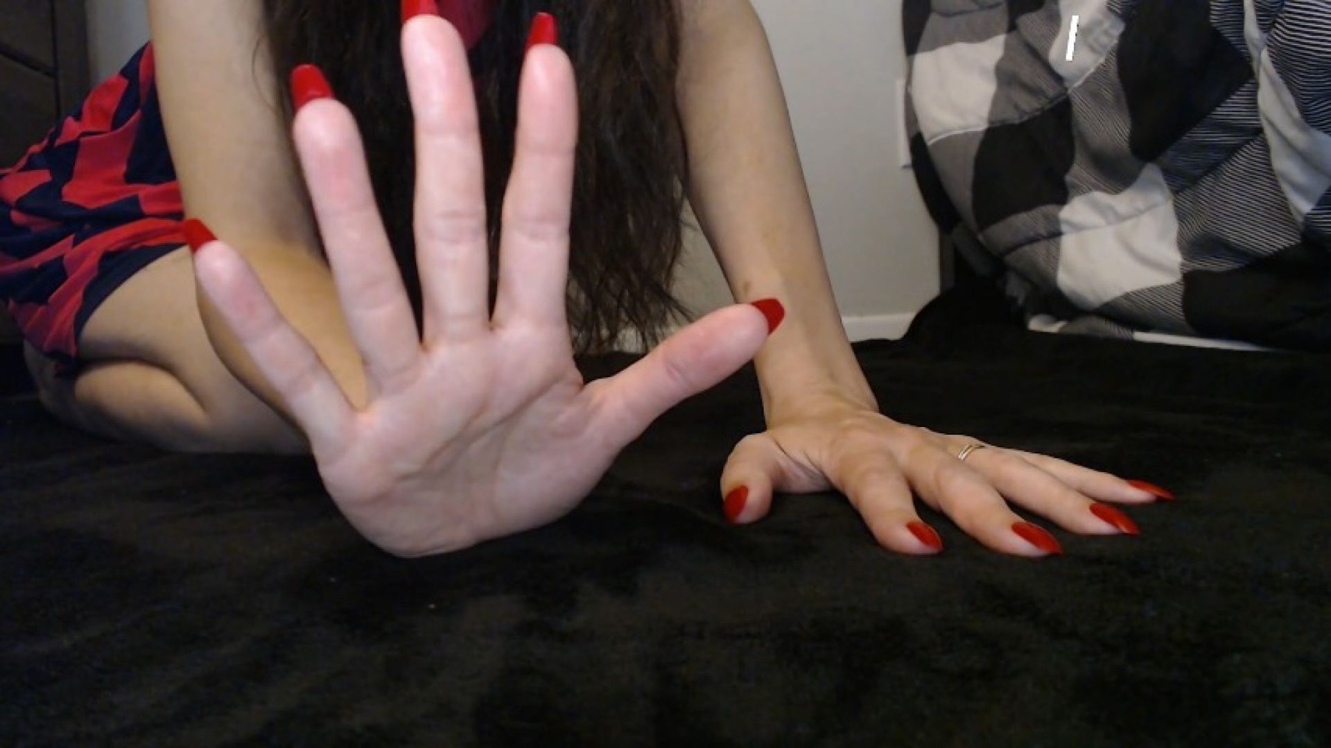 Hand Worship - Red Nails