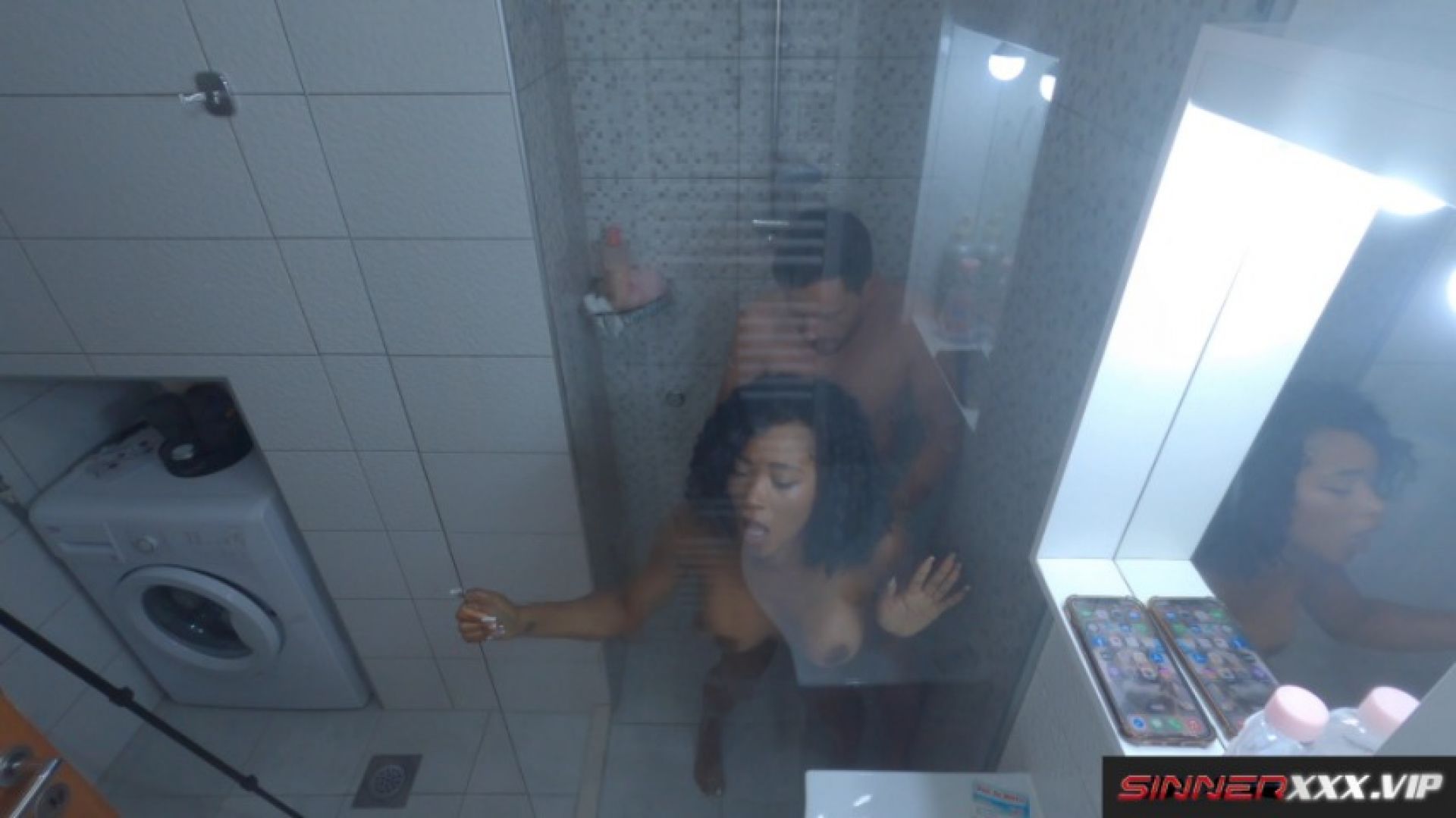 HARD SHOWER QUICKIE - KIKI MINAJ - FULL BTS INCLUDED