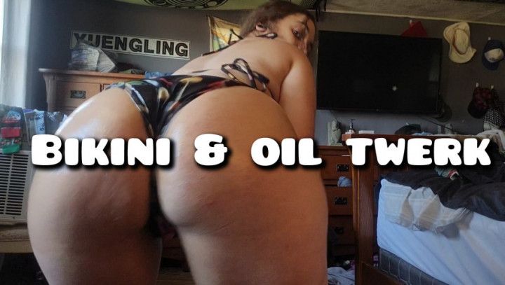 Bikini &amp; Oil Twerk