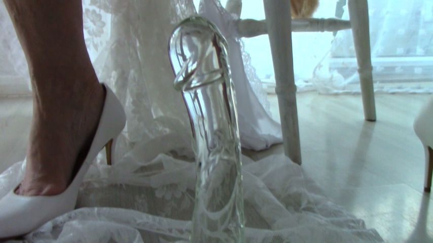 The Glass Dildo HD