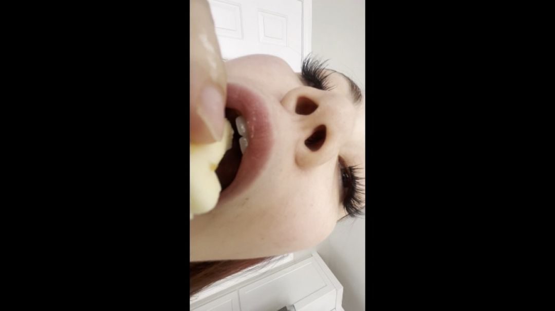 Giantess makes you her snack