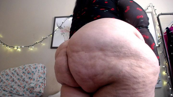 Obsessed with Big Fat Wide Asses