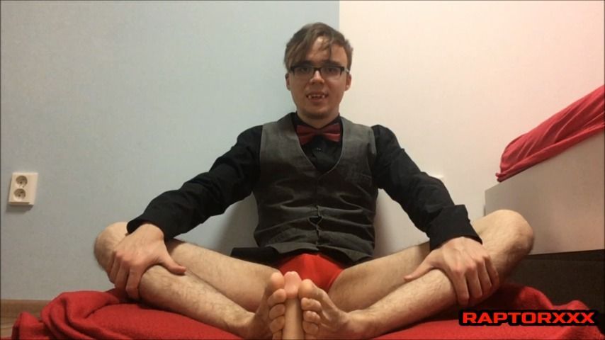 Vampire twink footjob