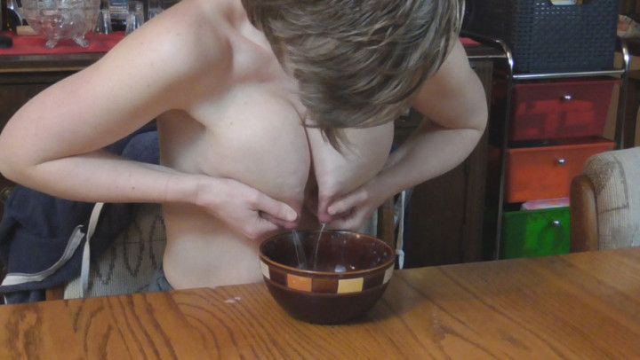 FREE Milking Huge Tits into Cereal