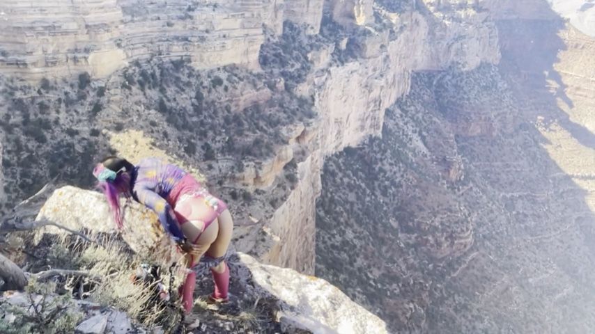 Grand Canyon Hole Exploration