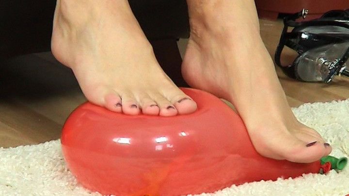 barefoot balloon squeezing