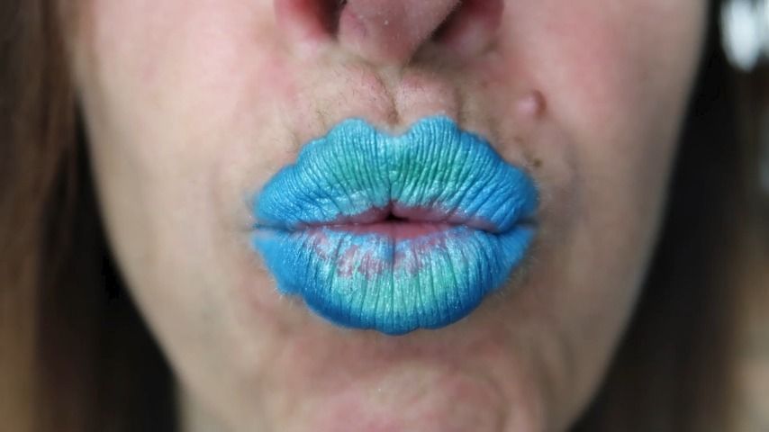 Icey blue Smooch