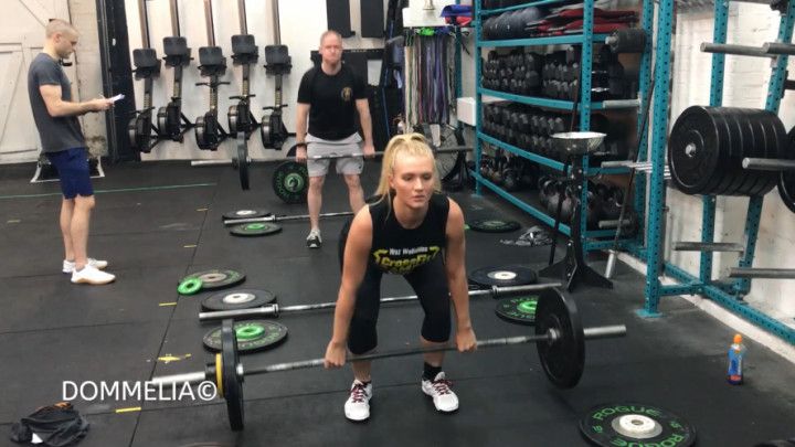 GirlsWhoLift: Crossfit Open 20.3