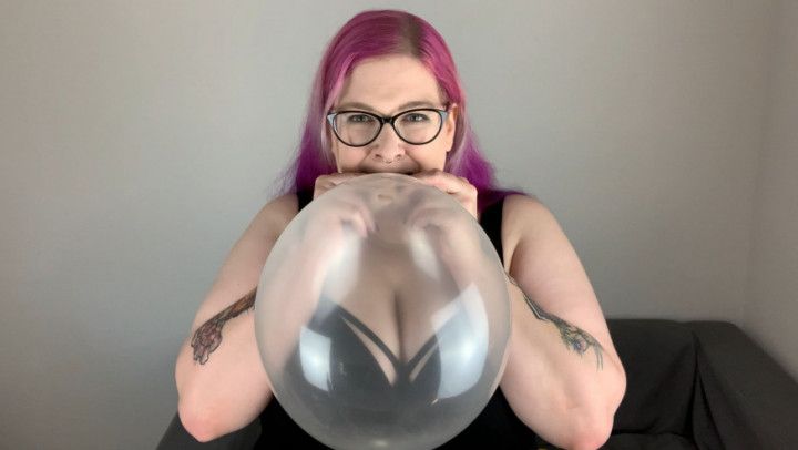 Blow to pop crystal clear balloons