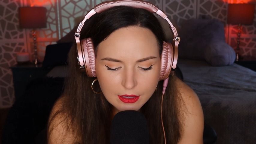 FinDomme: ASMR