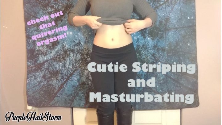 Cutie stripping and masturbating
