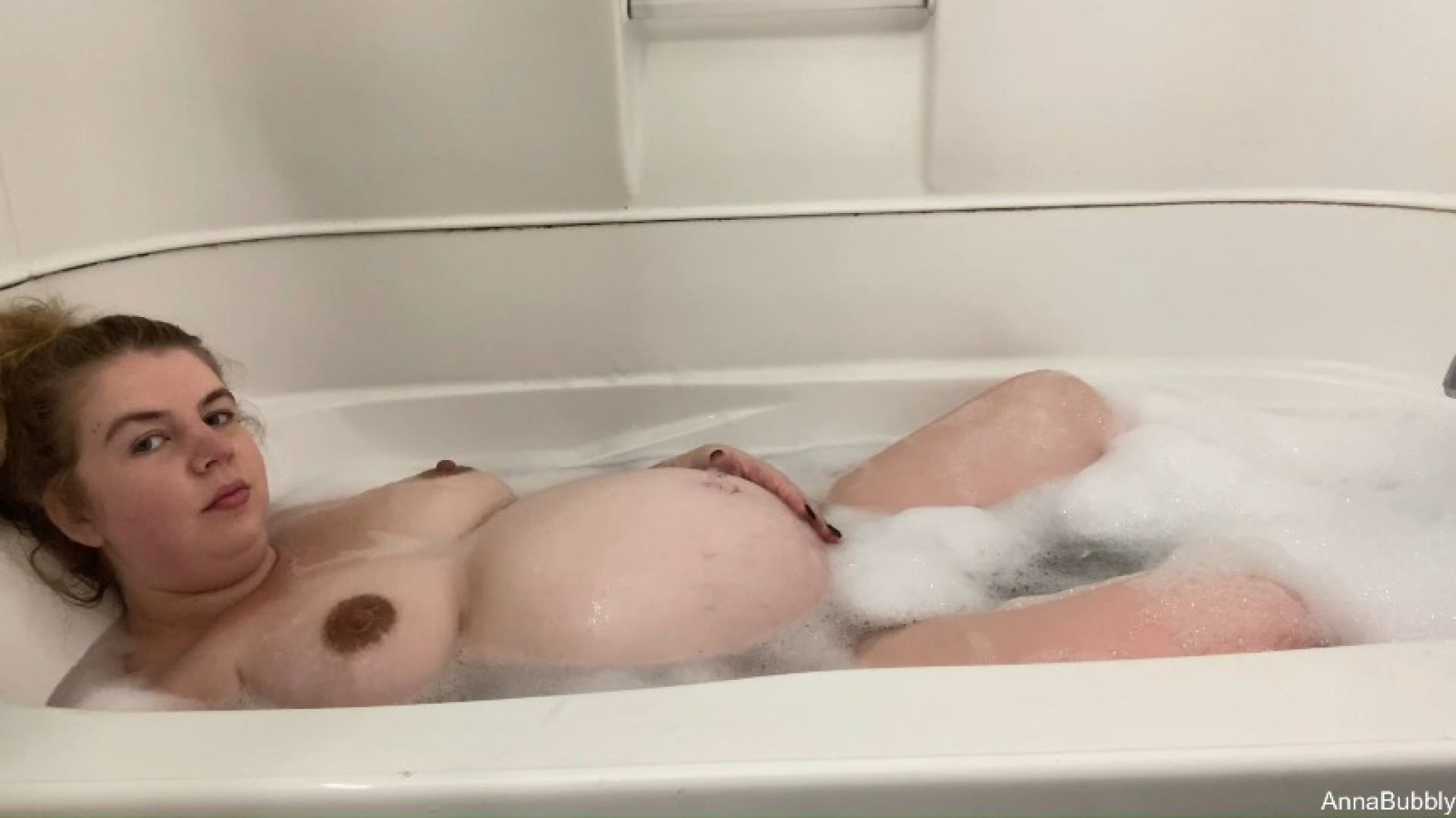 Pregnant in the Bath