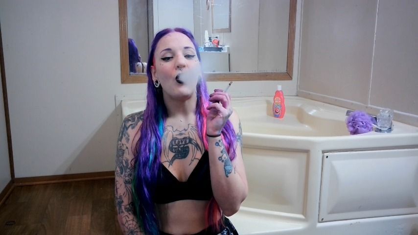 CUSTOM: hair dye and smoking