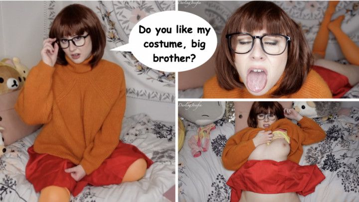 Little Sister Velma Seduction